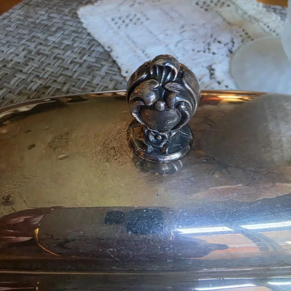Vintage Rogers Exquisite 4687 Silverplate covered Butter Dish Ornate Floral